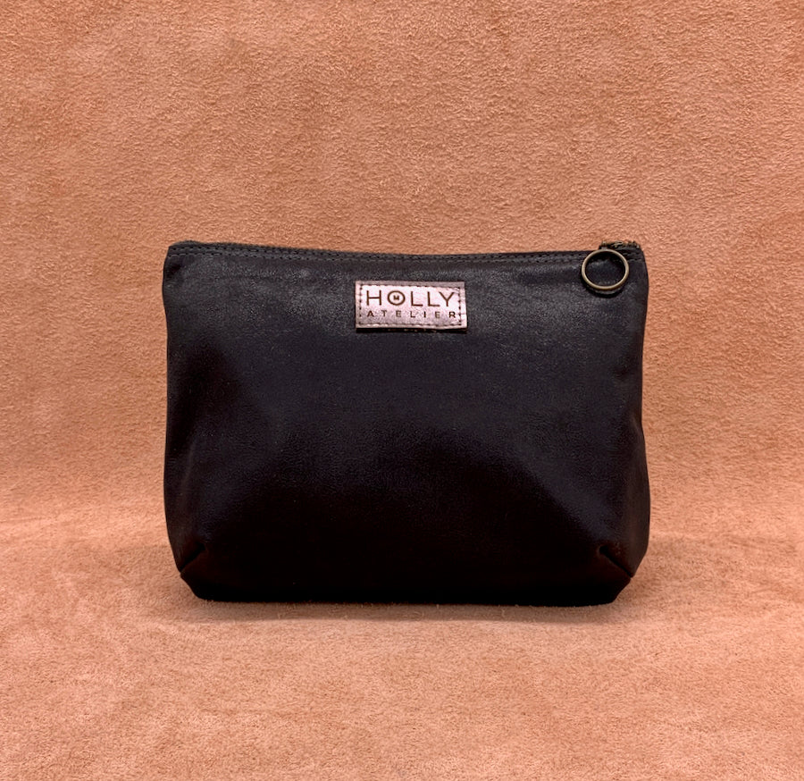 Luxury Leather Wash Bag in black