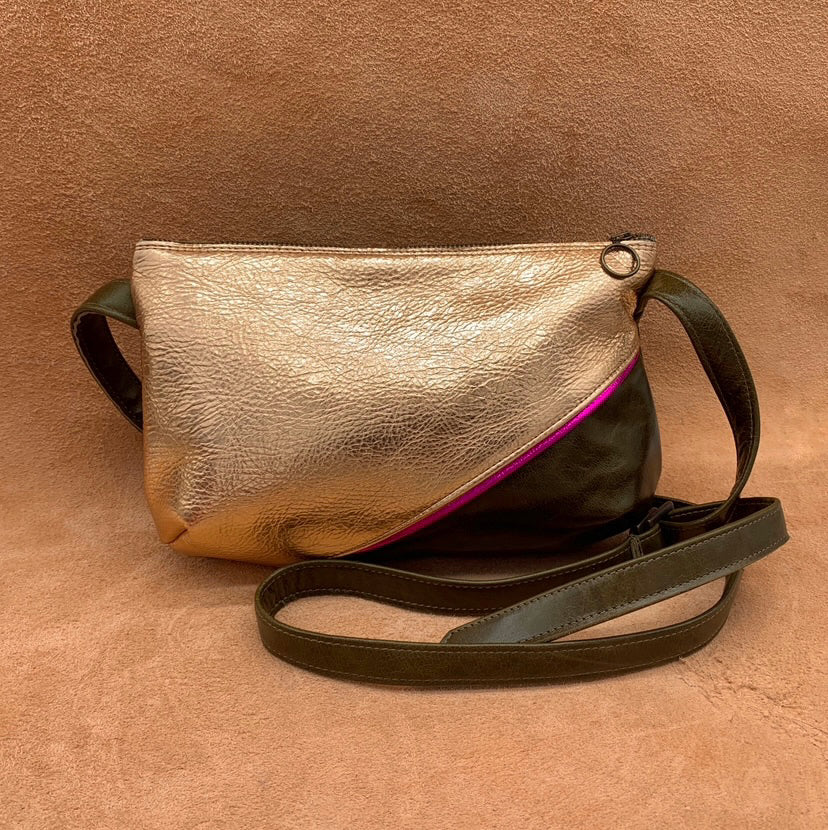 Riley logo online crossbody