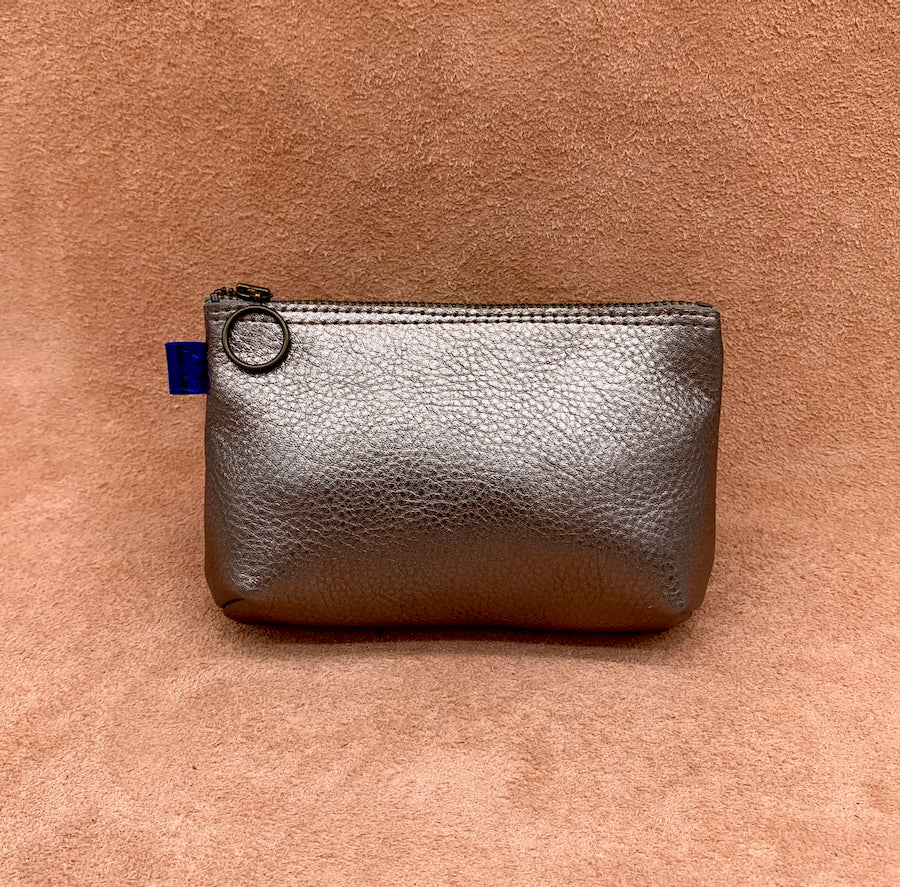 Soft leather purse in rose gold.